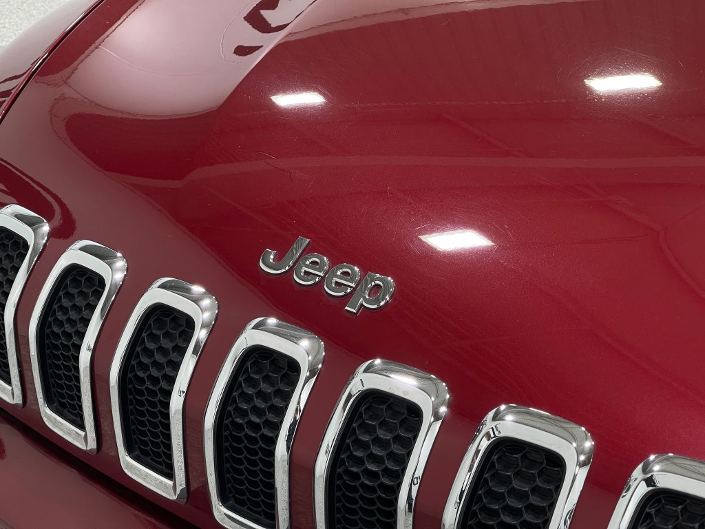 2017 Jeep Cherokee Image 37