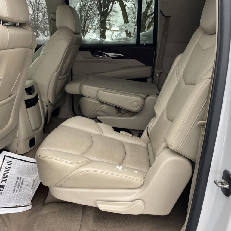 2017 Cadillac Escalade Image 15