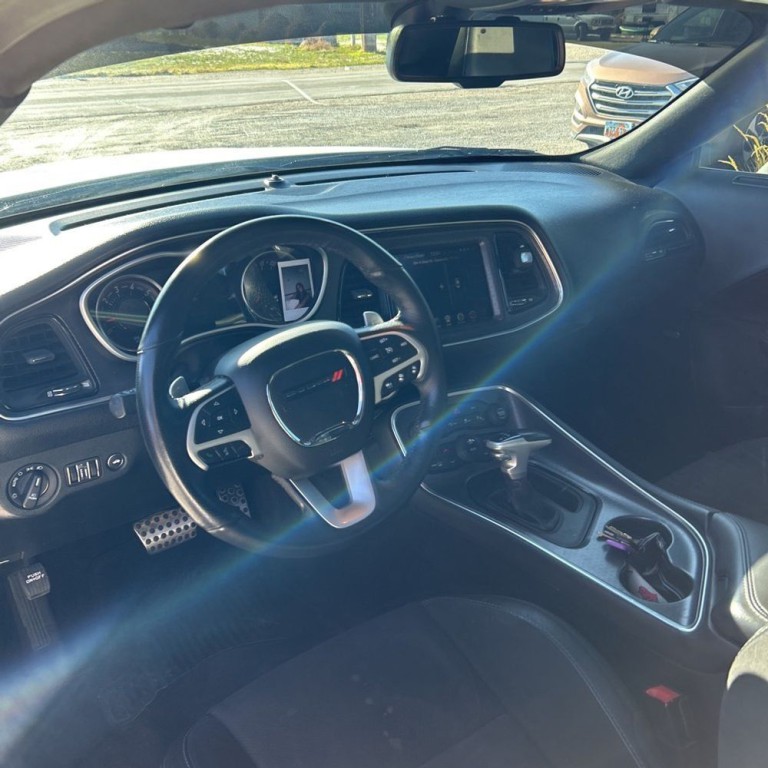 2016 Dodge Challenger Image 7