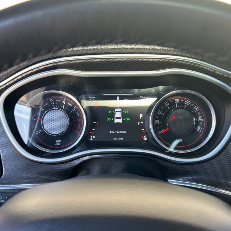 2016 Dodge Challenger Image 8