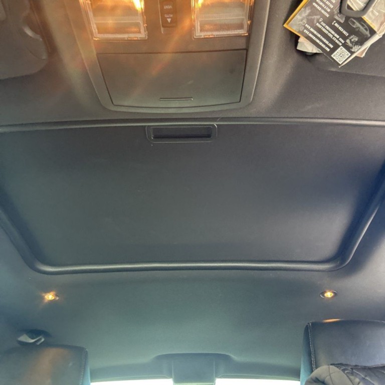 2016 Dodge Challenger Image 13