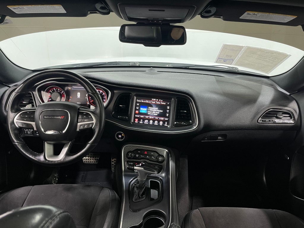 2016 Dodge Challenger Image 20