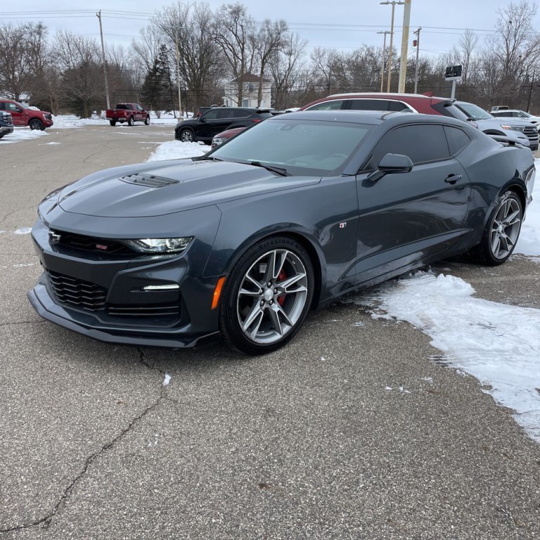 2020 Chevrolet Camaro Image 2