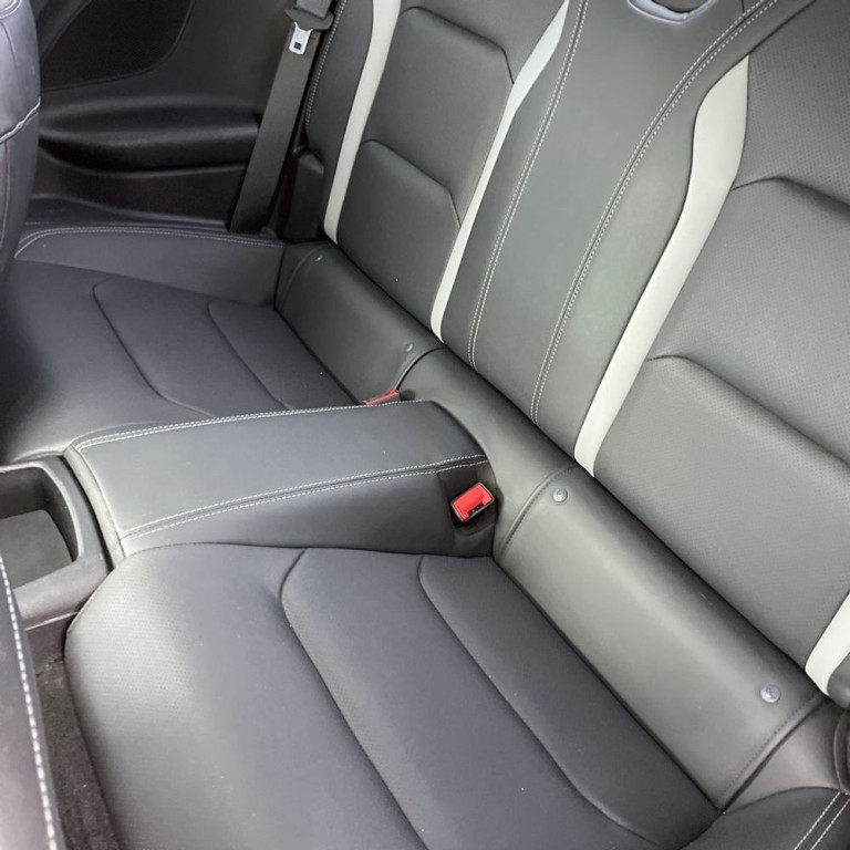 2020 Chevrolet Camaro Image 10