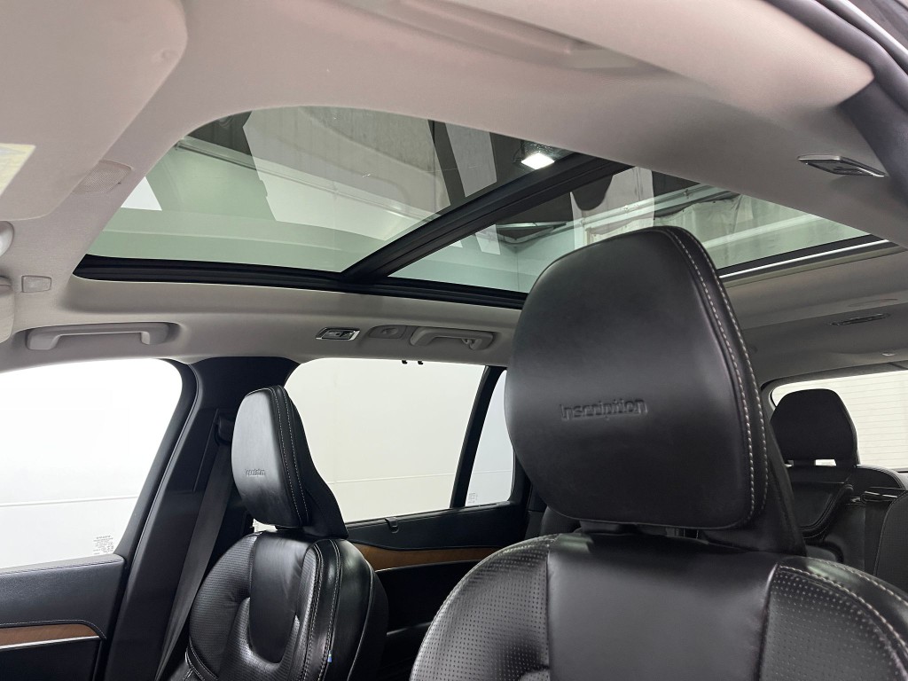 2019 Volvo XC90 Image 12