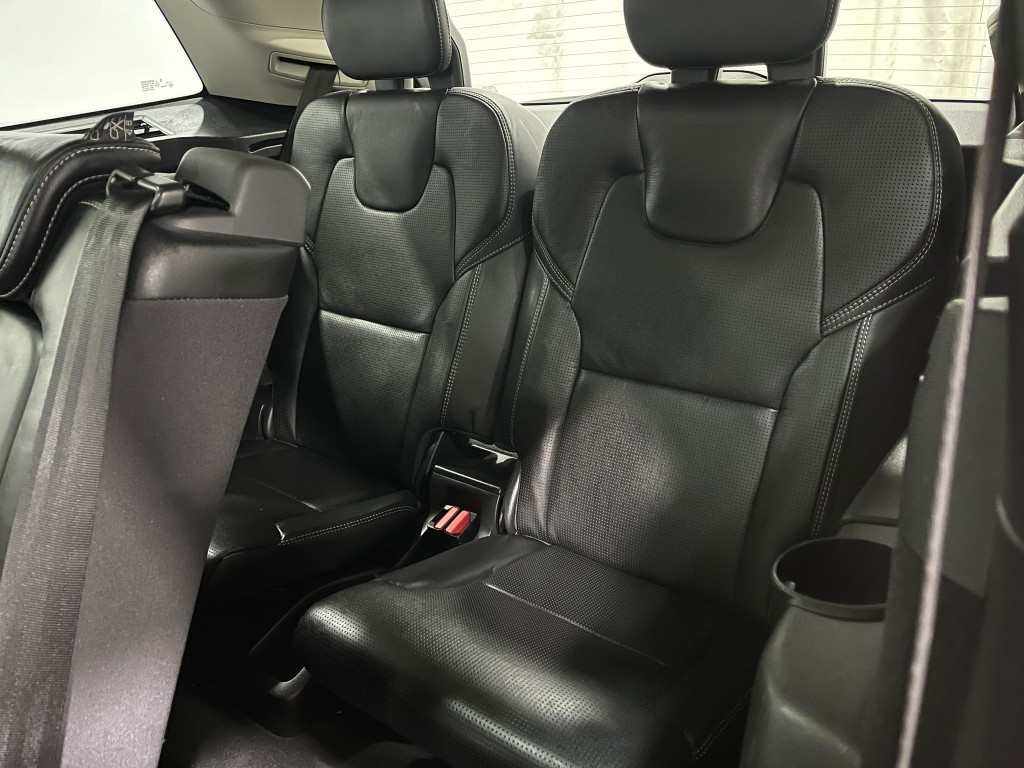 2019 Volvo XC90 Image 32