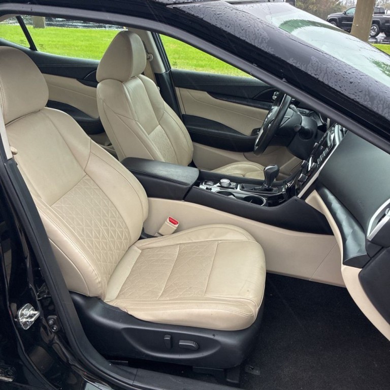 2019 Nissan Maxima Image 6