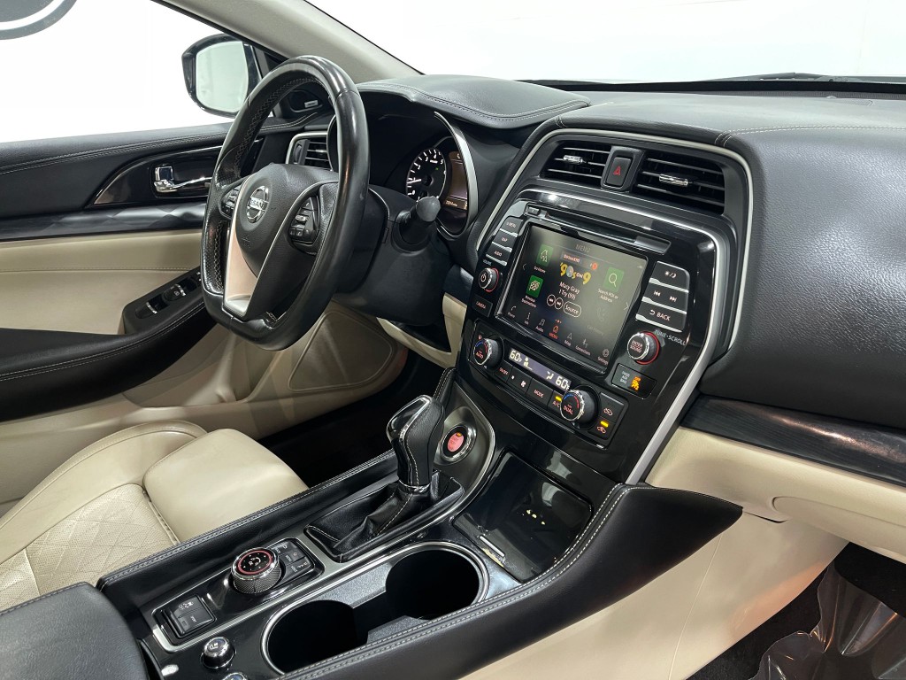 2019 Nissan Maxima Image 22