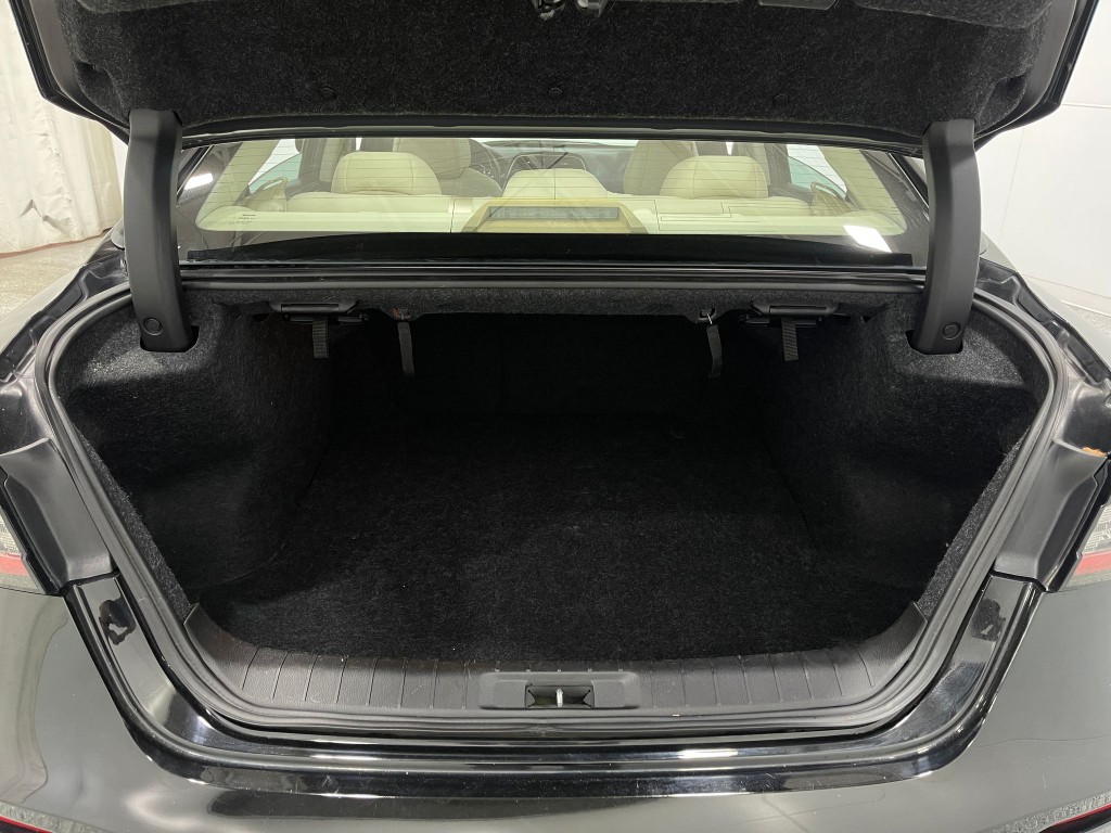 2019 Nissan Maxima Image 27