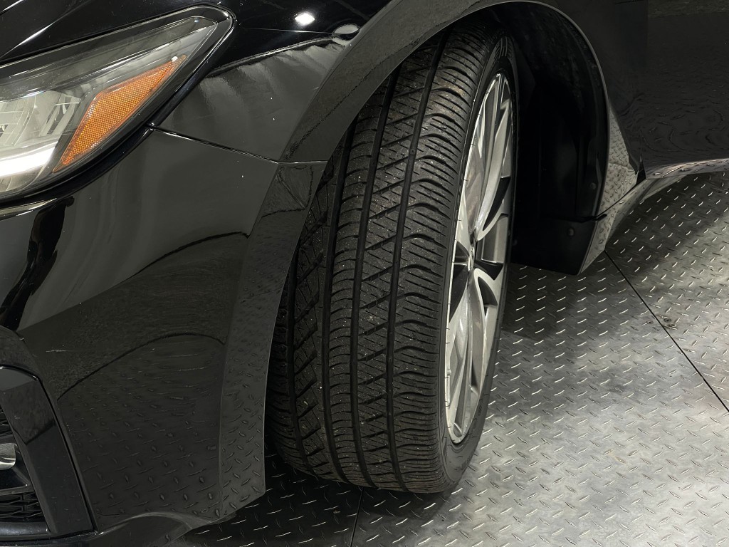 2019 Nissan Maxima Image 36