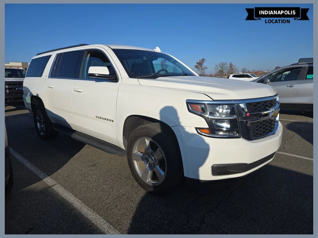 2018 Chevrolet Suburban Image 1