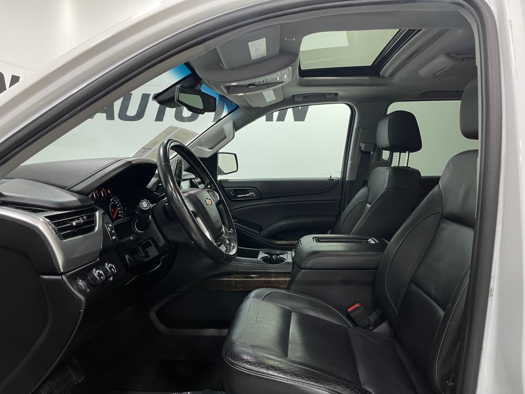 2018 Chevrolet Suburban Image 15