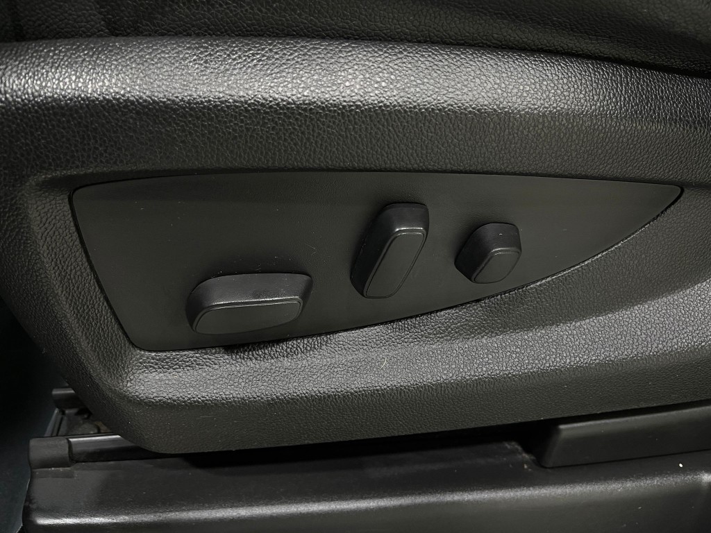 2018 Chevrolet Suburban Image 19