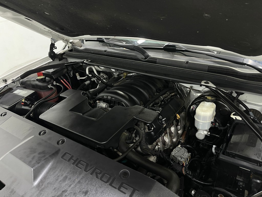 2018 Chevrolet Suburban Image 30