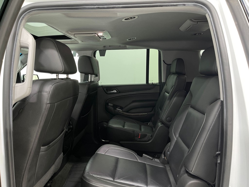 2018 Chevrolet Suburban Image 32