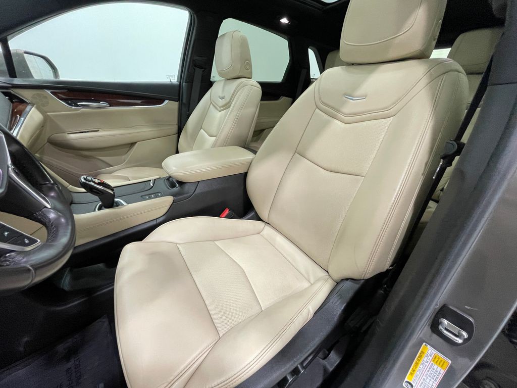 2018 Cadillac XT5 Image 15