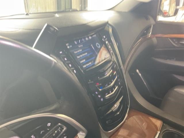 2017 Cadillac Escalade Image 6
