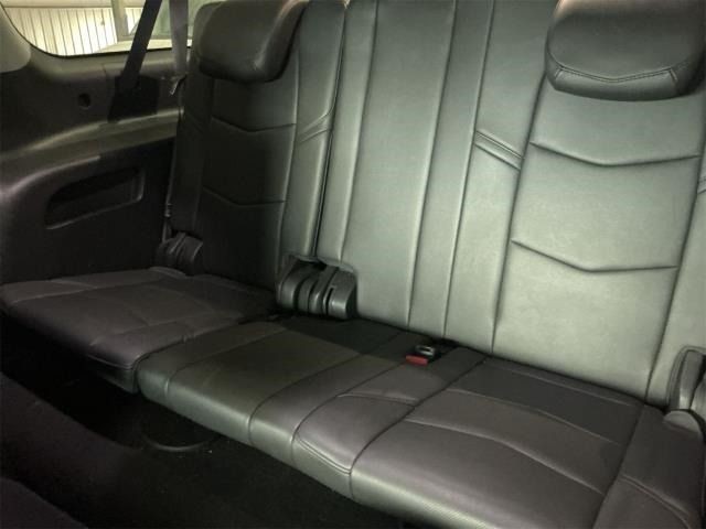 2017 Cadillac Escalade Image 8