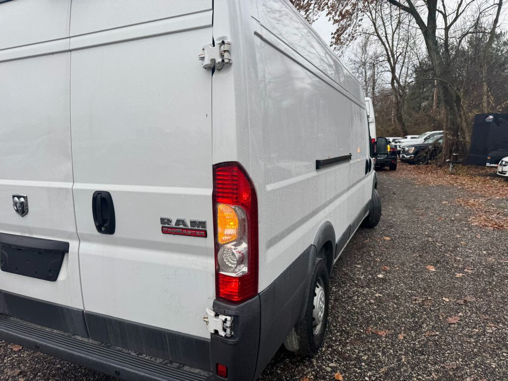 2017 RAM Promaster Image 3
