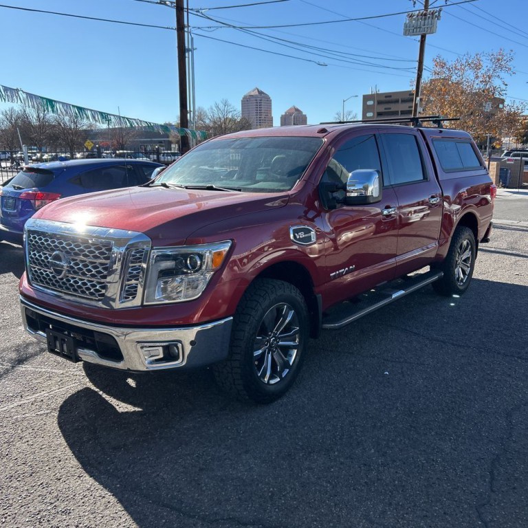 2017 Nissan Titan Image 2