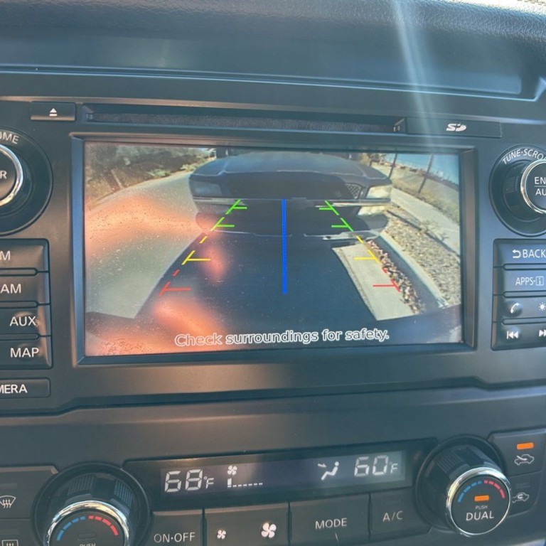 2017 Nissan Titan Image 8