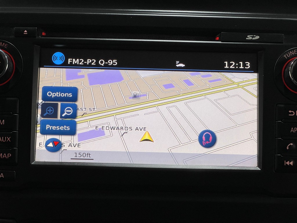 2017 Nissan Titan Image 10