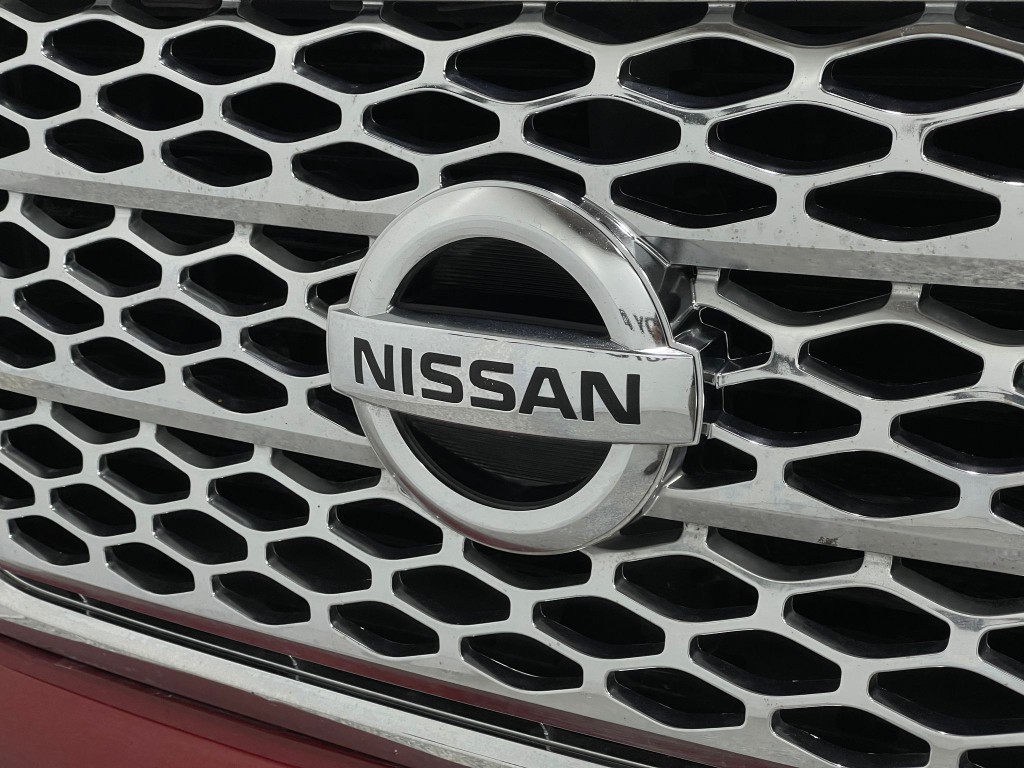 2017 Nissan Titan Image 36