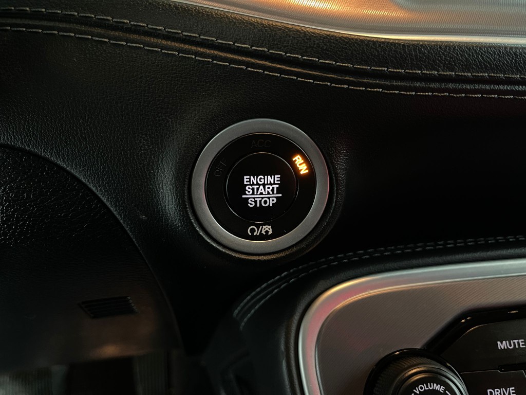 2020 Dodge Challenger Image 21