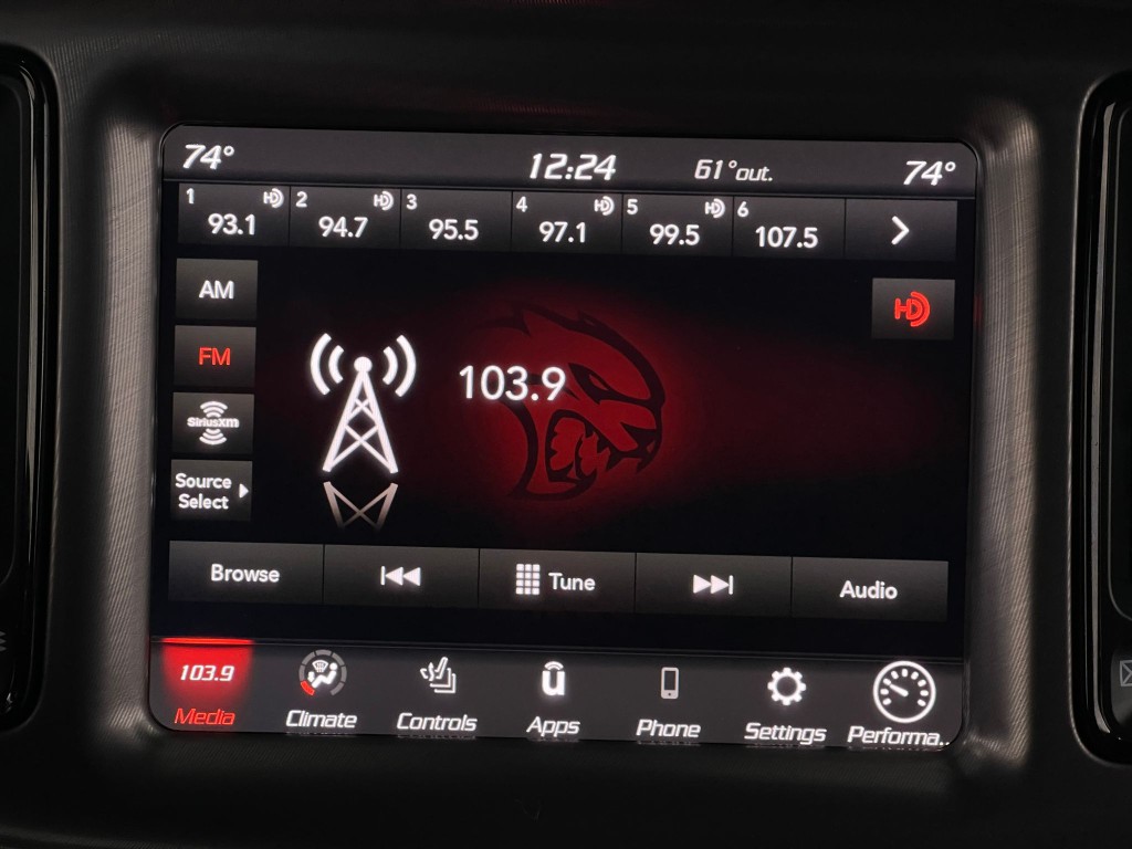 2020 Dodge Challenger Image 24