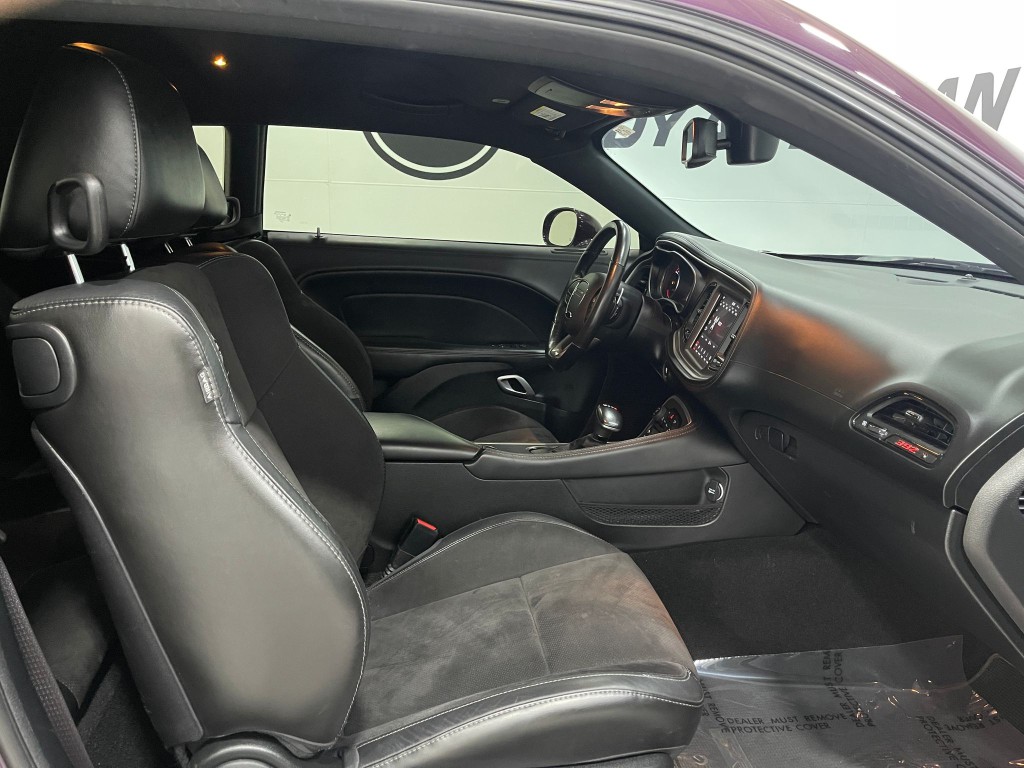 2020 Dodge Challenger Image 32