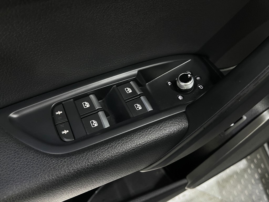 2020 Audi Q5 Image 16