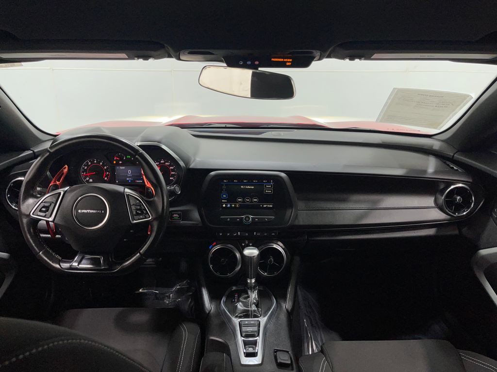 2019 Chevrolet Camaro Image 16