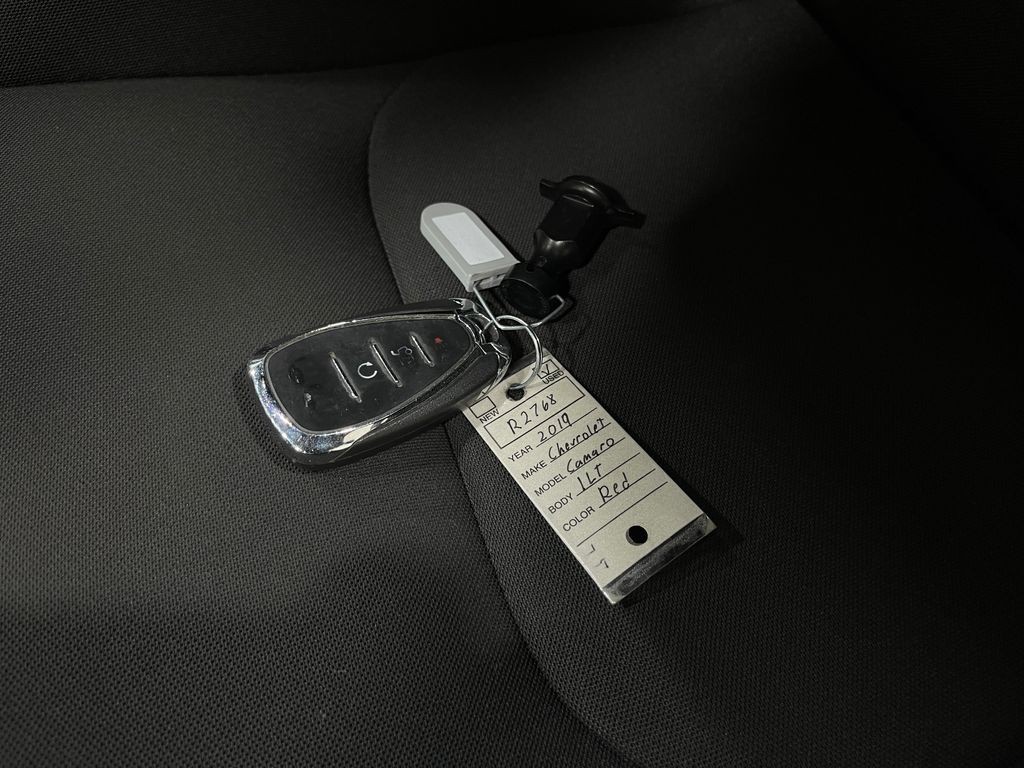 2019 Chevrolet Camaro Image 33