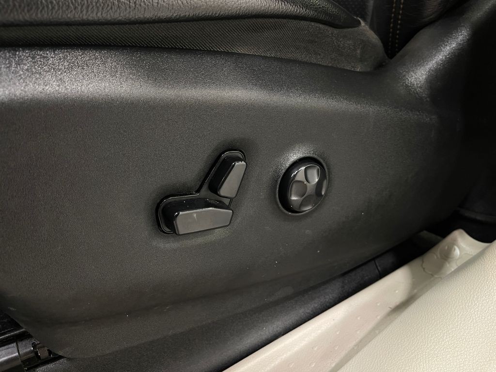 2018 Chrysler Pacifica Image 16