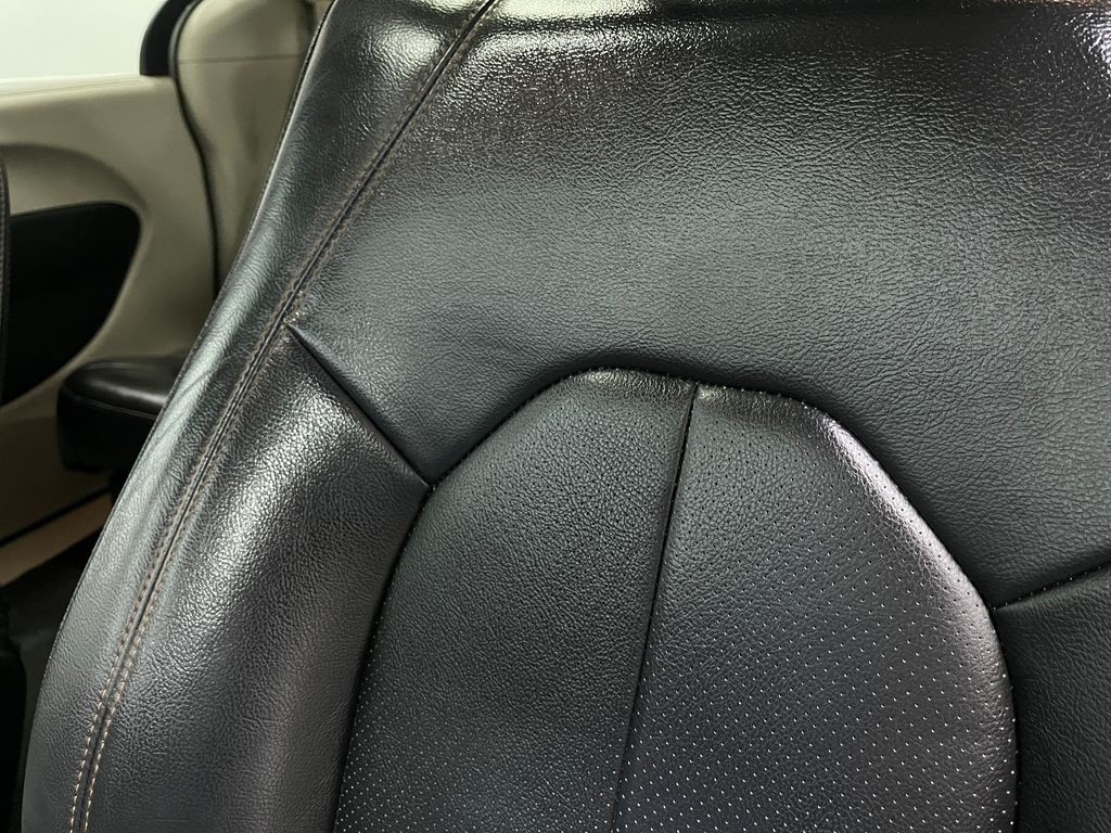 2018 Chrysler Pacifica Image 17