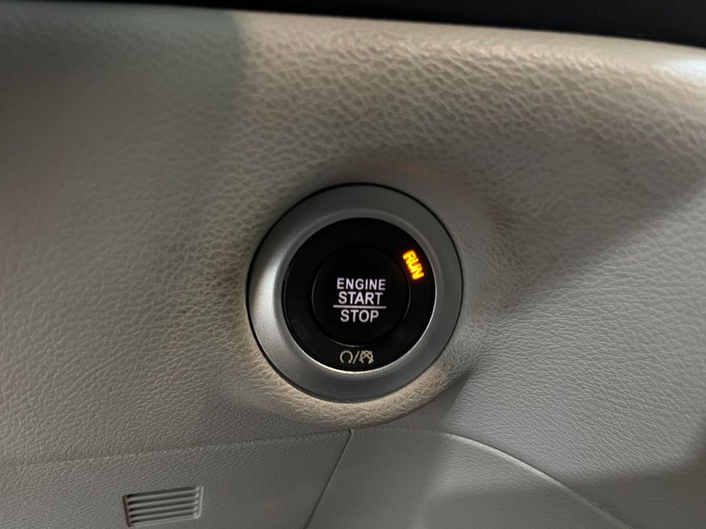 2018 Chrysler Pacifica Image 20