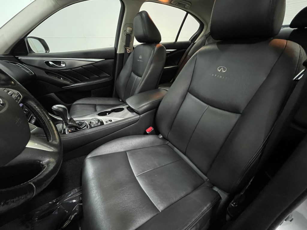 2014 INFINITI Q50 Image 13