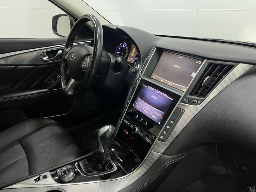 2014 INFINITI Q50 Image 19