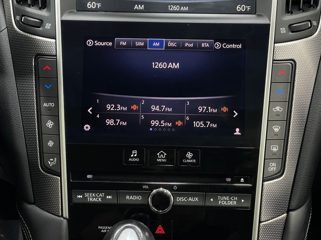 2014 INFINITI Q50 Image 24