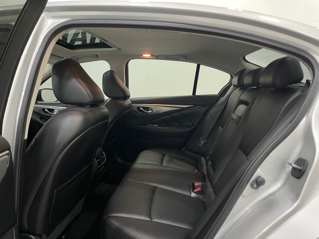 2014 INFINITI Q50 Image 29
