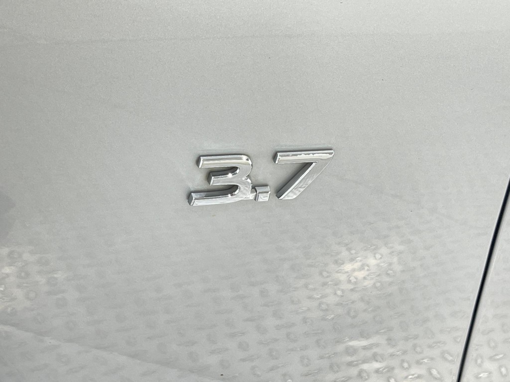 2014 INFINITI Q50 Image 38