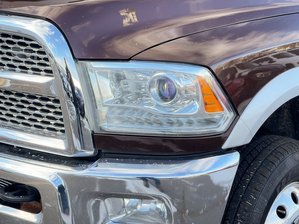 2013 RAM 3500 Image 32