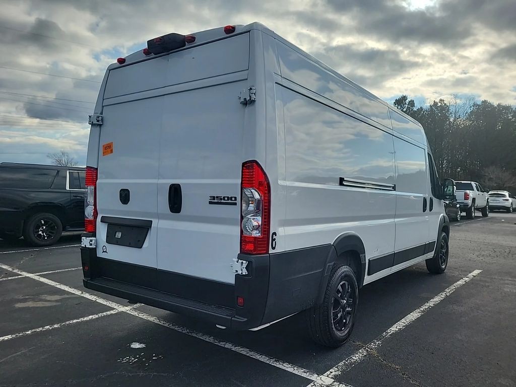2023 RAM Promaster Image 3