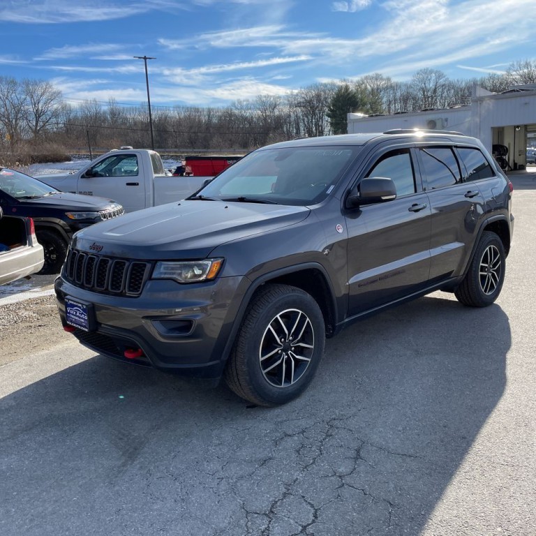 2021 Jeep Grand Cherokee Image 2