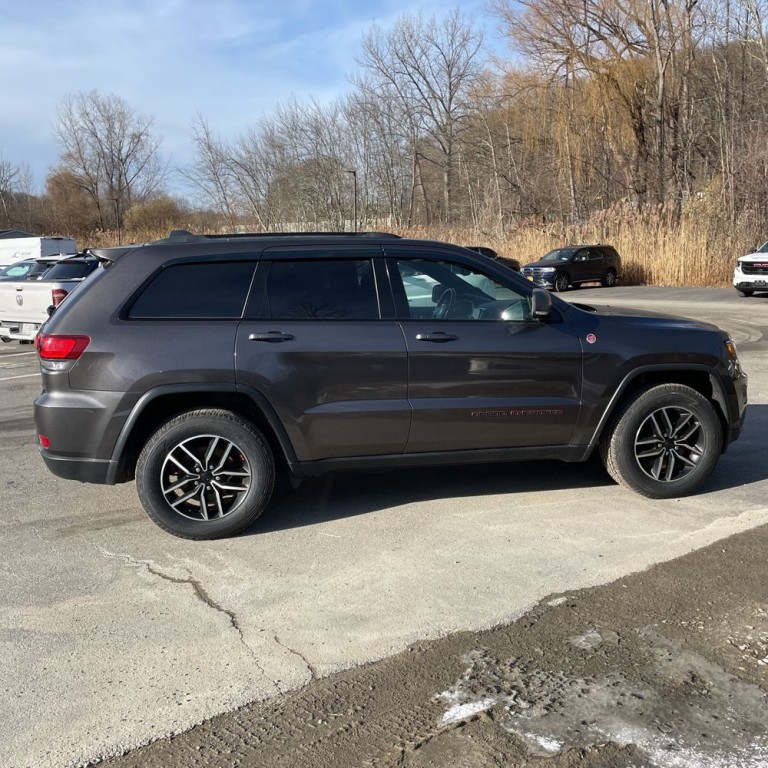 2021 Jeep Grand Cherokee Image 3
