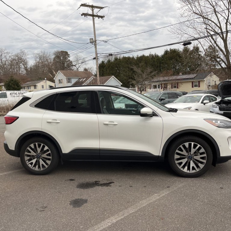 2020 Ford Escape Image 3