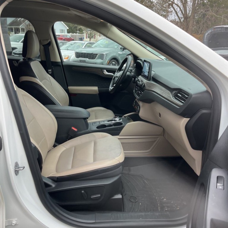 2020 Ford Escape Image 8