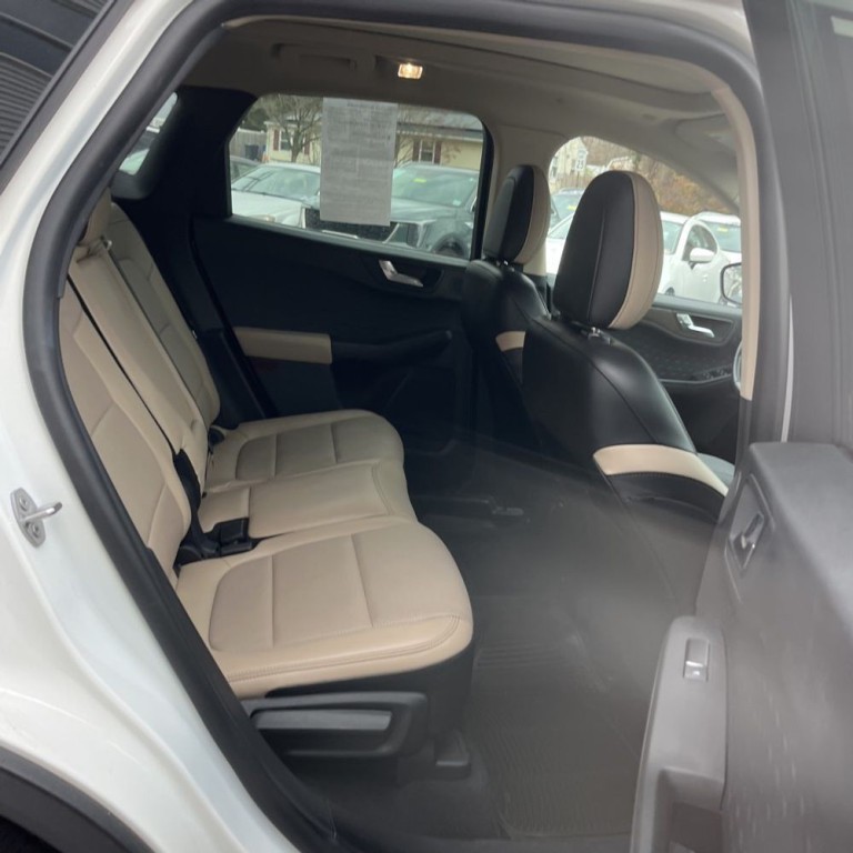 2020 Ford Escape Image 16