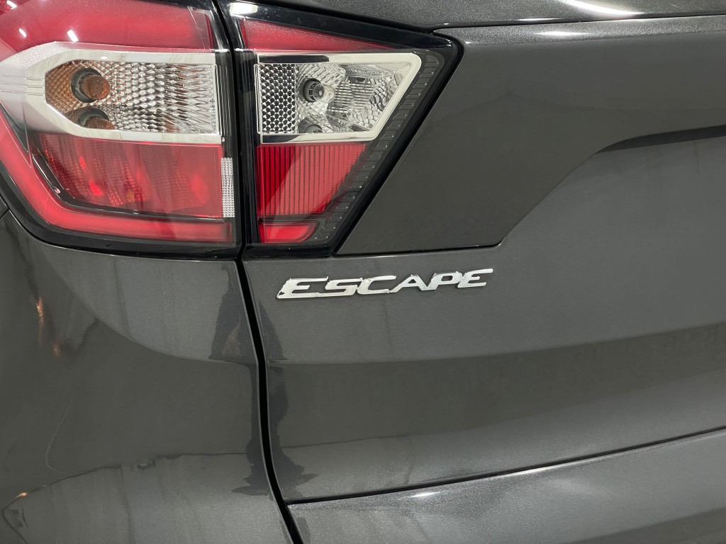 2018 Ford Escape Image 39