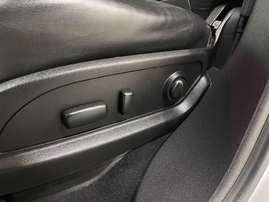 2015 GMC Acadia Image 16